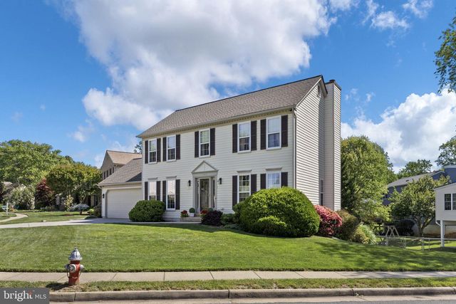5593 ANN PEAKE DR, Fairfax, VA 22032