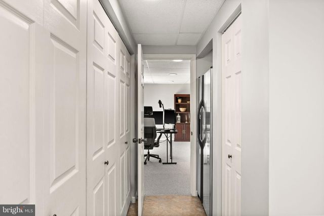 5593 ANN PEAKE DR, Fairfax, VA 22032