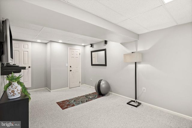 5593 ANN PEAKE DR, Fairfax, VA 22032