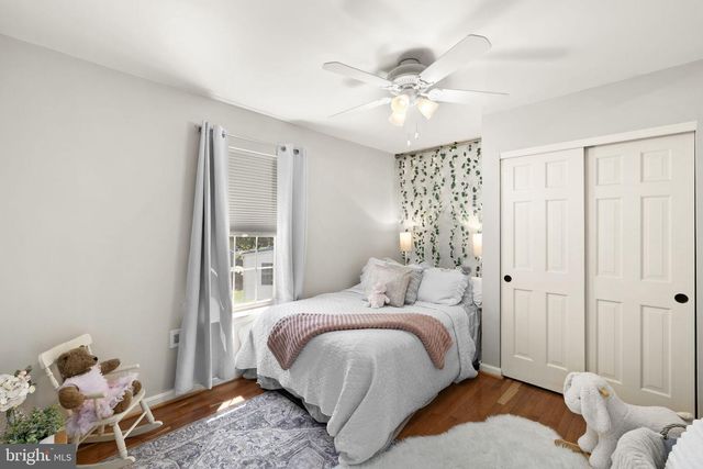 5593 ANN PEAKE DR, Fairfax, VA 22032