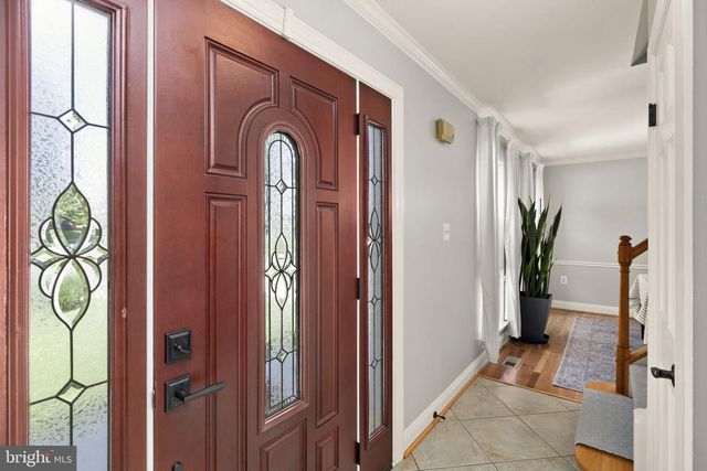 5593 ANN PEAKE DR, Fairfax, VA 22032