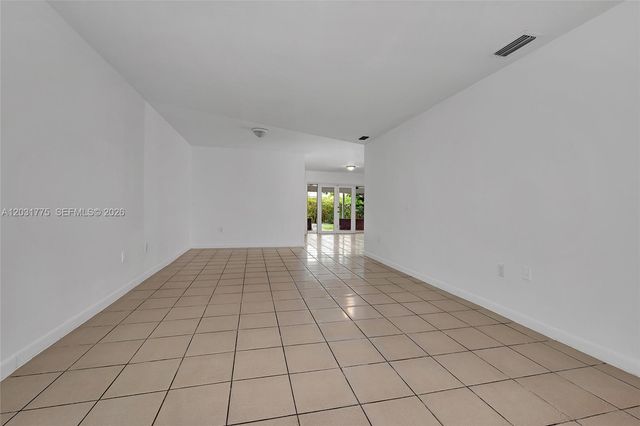 23 NW 109th Ave 5-S, Miami, FL 33172