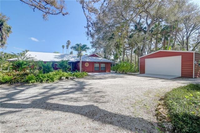 4601 Orange River Loop RD, Fort Myers, FL 33905