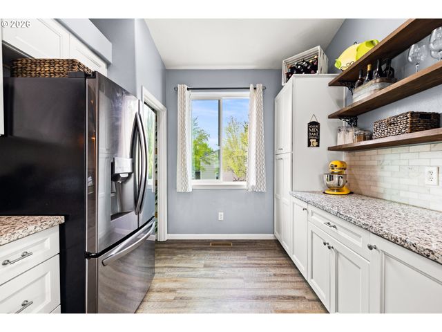 17770 Sw HANDLEY St, Sherwood, OR 97140