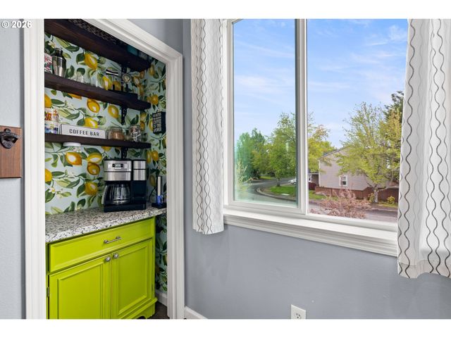 17770 Sw HANDLEY St, Sherwood, OR 97140