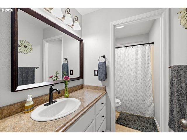 17770 Sw HANDLEY St, Sherwood, OR 97140