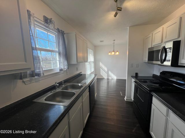 1220 Keane Ave, La Grange, KY 40031