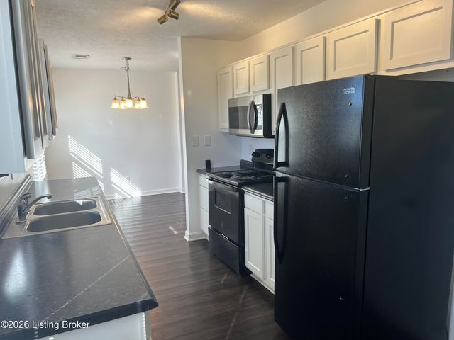 1220 Keane Ave, La Grange, KY 40031