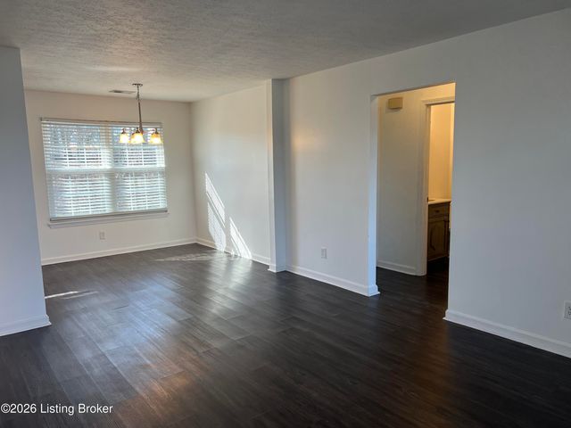 1220 Keane Ave, La Grange, KY 40031