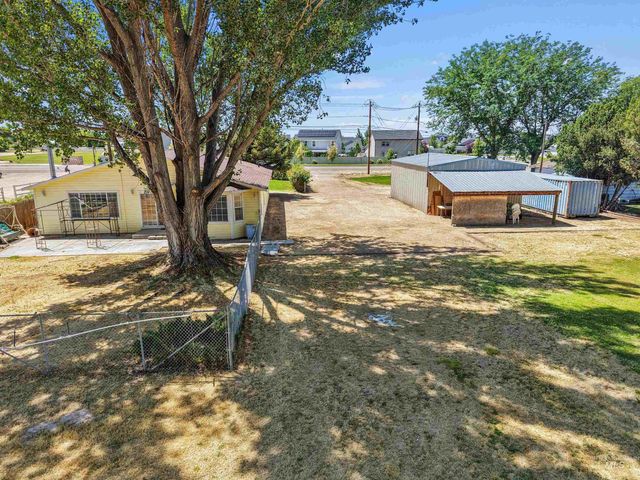 908 N Middleton Rd., Nampa, ID 83651