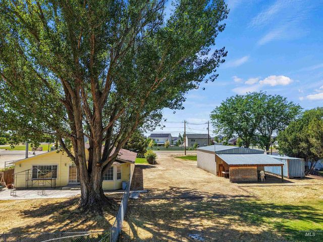 908 N Middleton Rd., Nampa, ID 83651