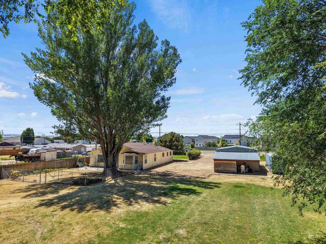 908 N Middleton Rd., Nampa, ID 83651