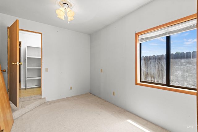 908 N Middleton Rd., Nampa, ID 83651