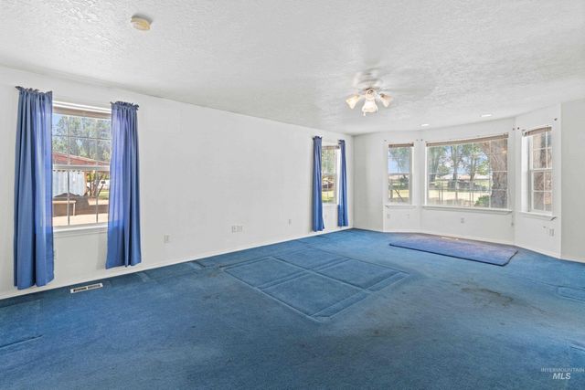 908 N Middleton Rd., Nampa, ID 83651