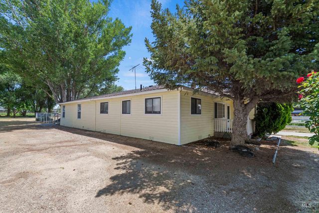 908 N Middleton Rd., Nampa, ID 83651