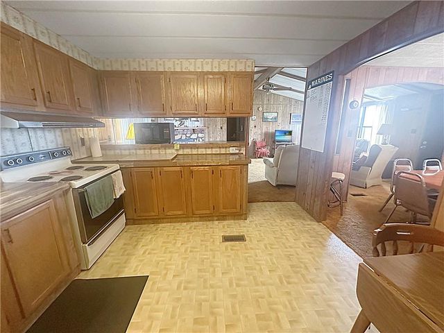 796 SE 1051 Road, Deepwater, MO 64740