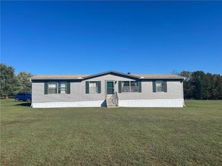 796 SE 1051 Road, Deepwater, MO 64740