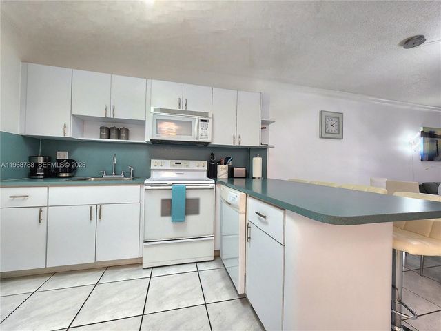 3725 S Ocean Drive 620, Hollywood, FL 33019