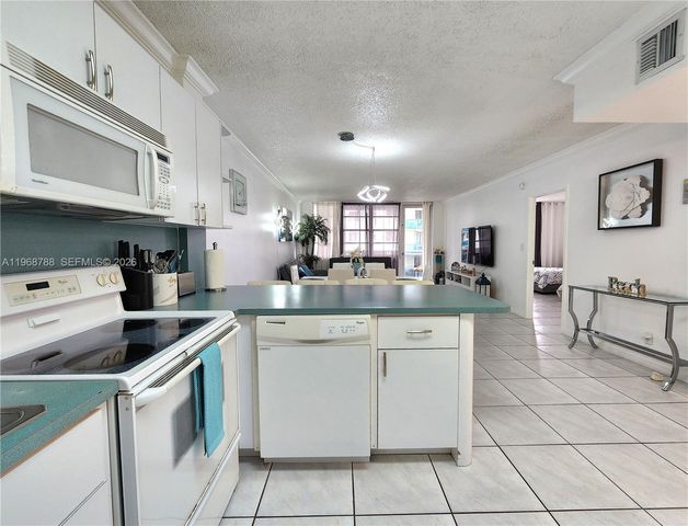 3725 S Ocean Drive 620, Hollywood, FL 33019