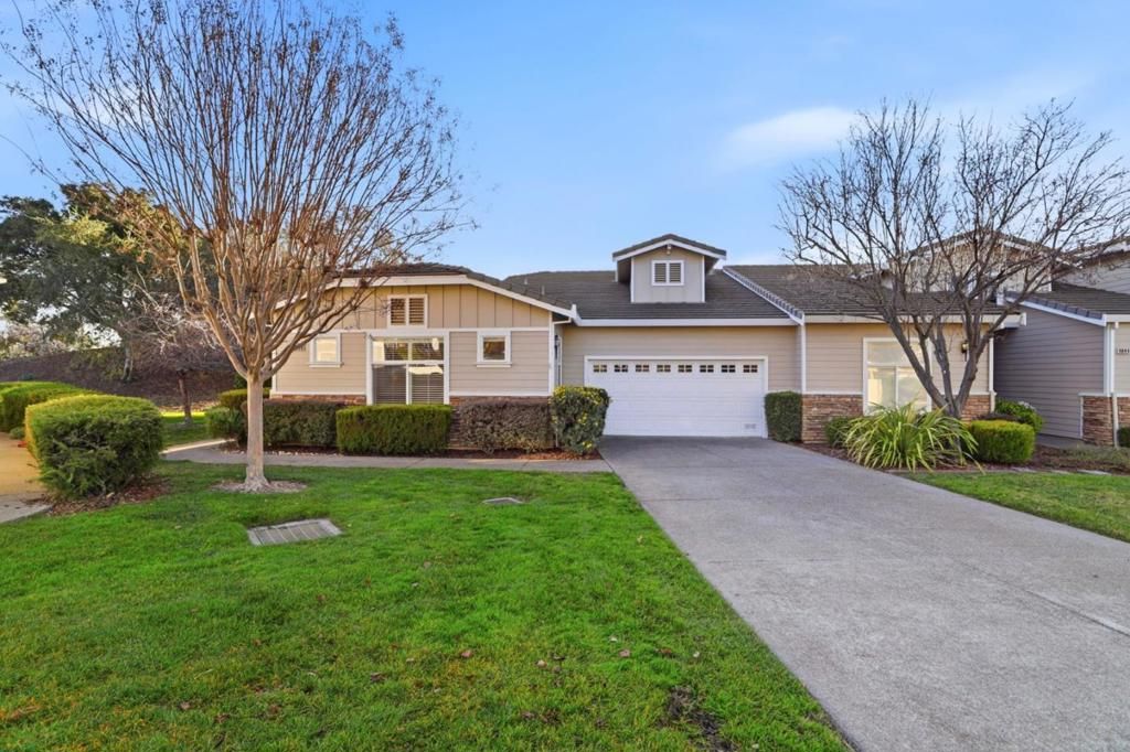 Image 2 of property listing at 9050 Village View Loop, San Jose, CA 95135