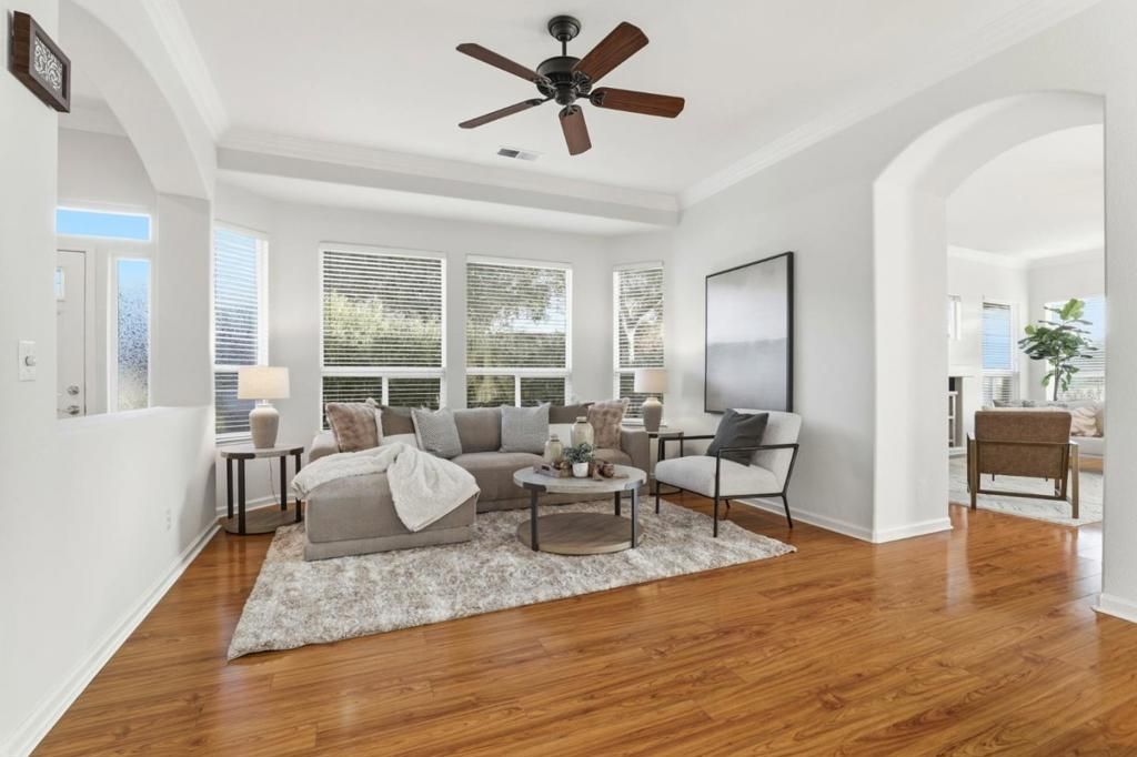 Image 4 of property listing at 9050 Village View Loop, San Jose, CA 95135