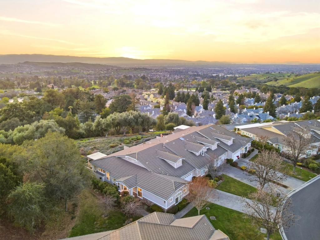 Image 44 of property listing at 9050 Village View Loop, San Jose, CA 95135