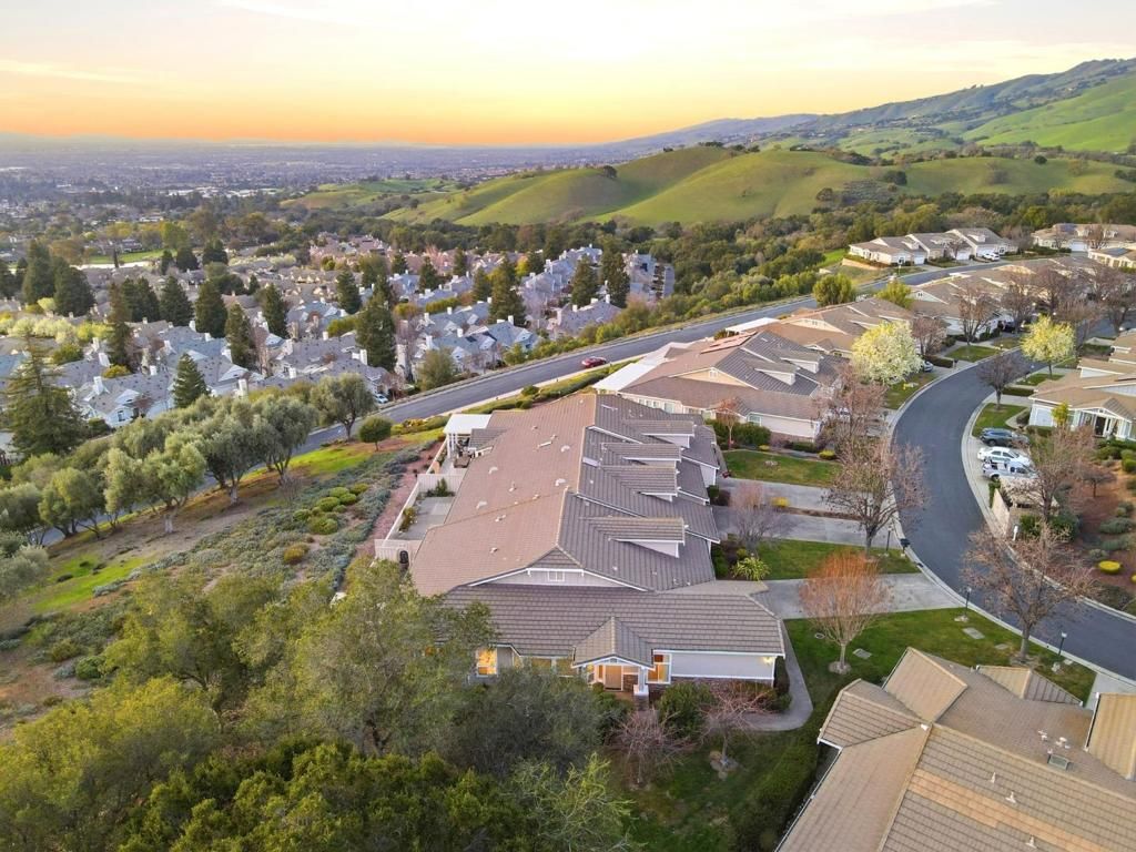 Image 45 of property listing at 9050 Village View Loop, San Jose, CA 95135