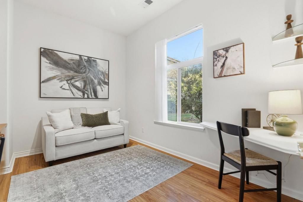 Image 7 of property listing at 9050 Village View Loop, San Jose, CA 95135