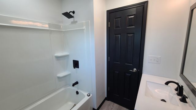 1302 Western St, Wellington, KS 67152