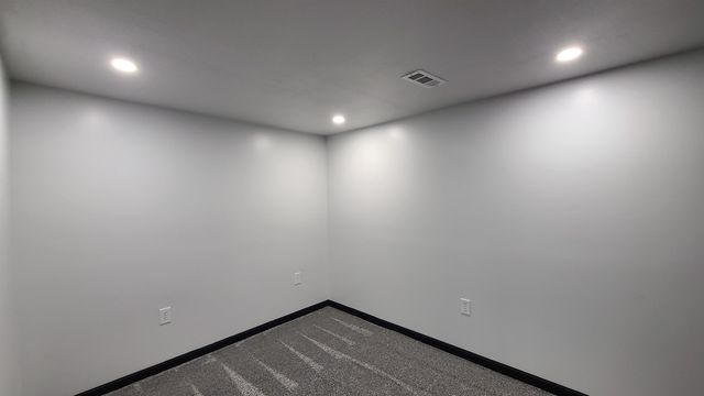 1302 Western St, Wellington, KS 67152