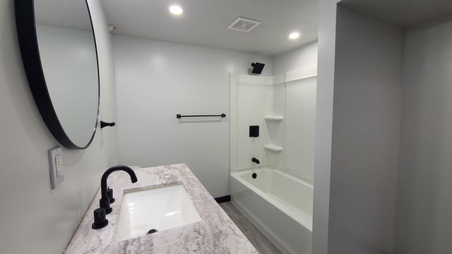 1302 Western St, Wellington, KS 67152