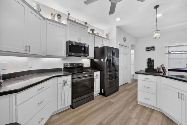 9074 SE 48TH COURT ROAD, Ocala, FL 34480