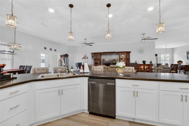 9074 SE 48TH COURT ROAD, Ocala, FL 34480