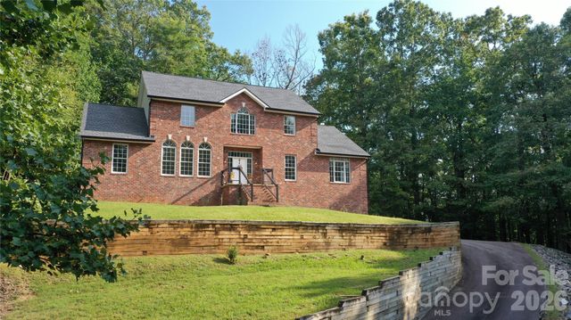 1064 Skye Drive, Pisgah Forest, NC 28768