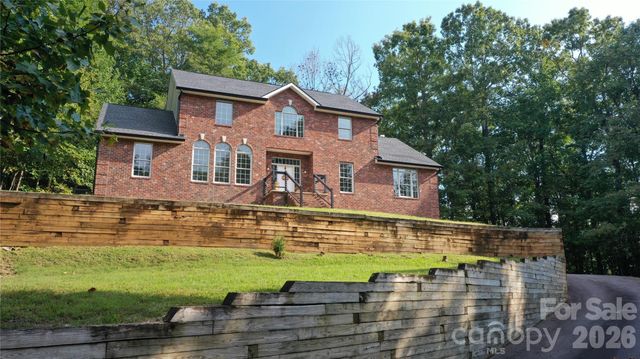 1064 Skye Drive, Pisgah Forest, NC 28768