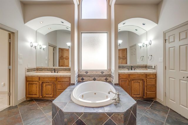 13780 W Riviera Drive, Fort Worth, TX 76028