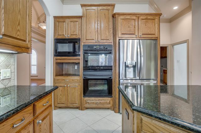 13780 W Riviera Drive, Fort Worth, TX 76028