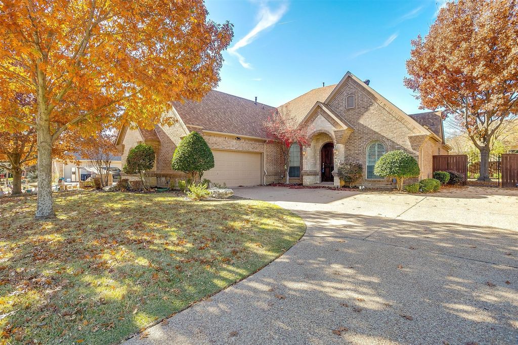 13780 W Riviera Drive, Fort Worth, TX 76028