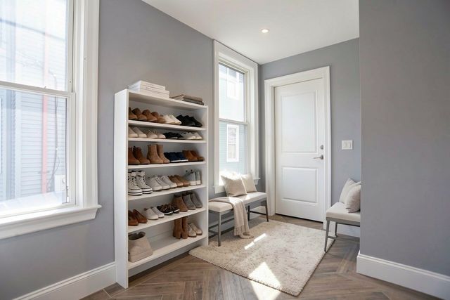 76 Flint St 1, Somerville, MA 02145
