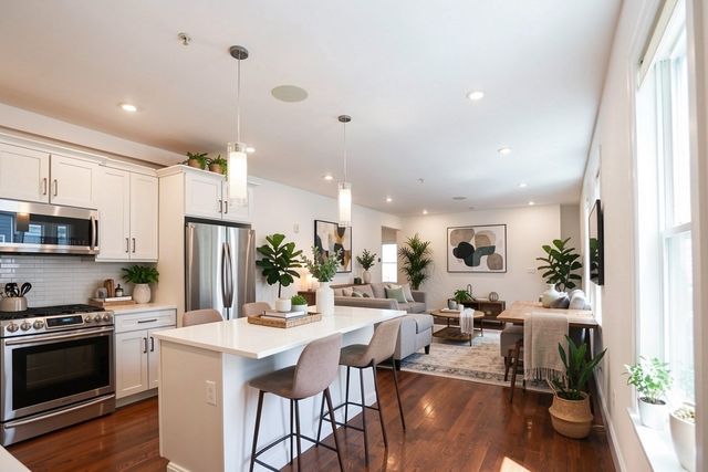 76 Flint St 1, Somerville, MA 02145