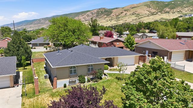 563 E 350 N, Bountiful, UT 84010
