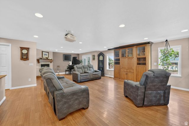 563 E 350 N, Bountiful, UT 84010