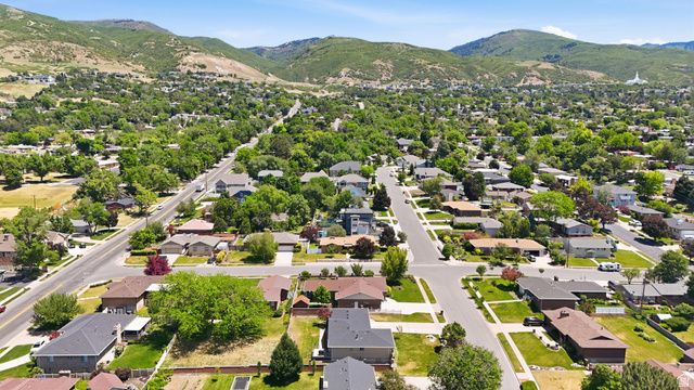 563 E 350 N, Bountiful, UT 84010