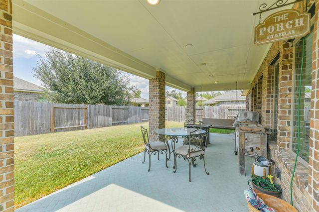 18906 Sorrento Point Drive, New Caney, TX 77357