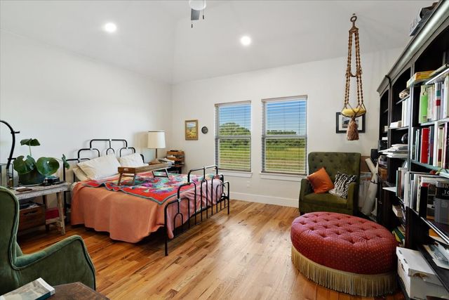 314 Delatorre Street, Trenton, TX 75490