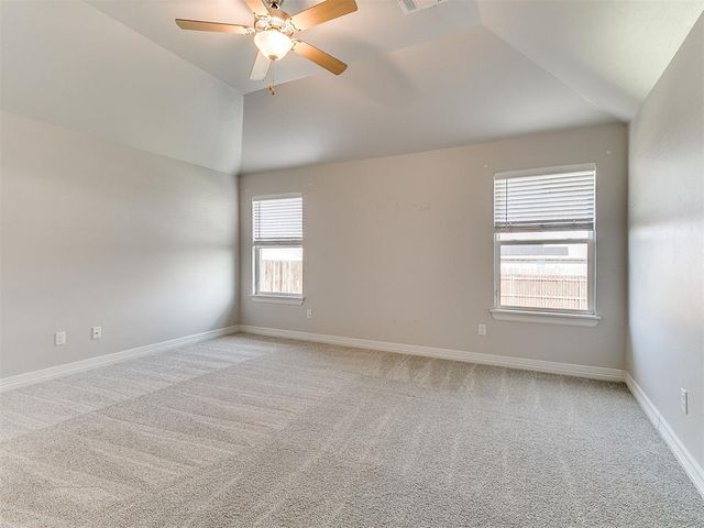 9204 Anaum Lane, Yukon, OK 73099