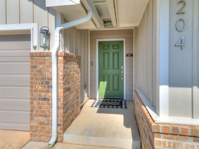 9204 Anaum Lane, Yukon, OK 73099