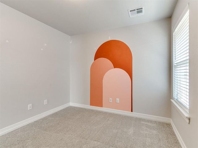9204 Anaum Lane, Yukon, OK 73099