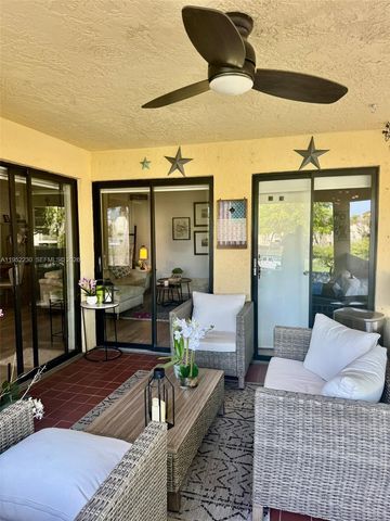 8810 SW 123rd Ct M202, Miami, FL 33186