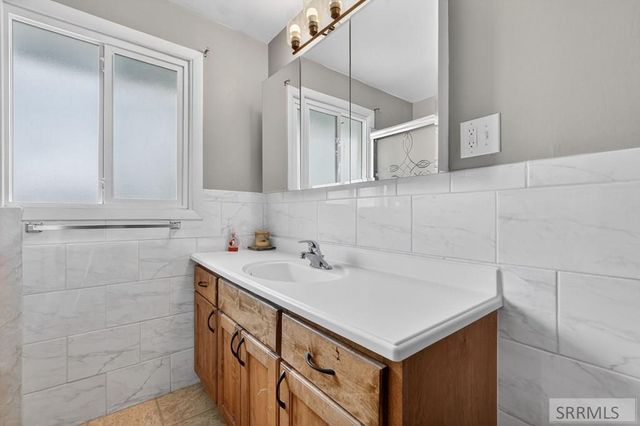 900 Stanger Avenue, Idaho Falls, ID 83404